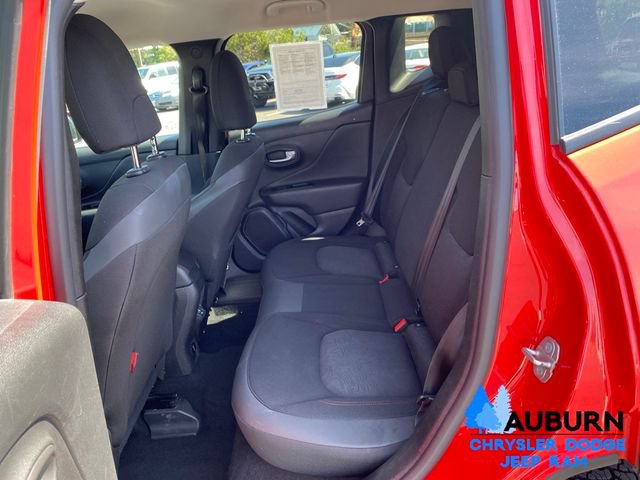 Used 2020 Jeep Renegade Trailhawk w/ Cold Weather Group AWD/4WD image 18