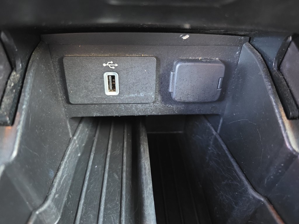 Used 2018 Ford Explorer Limited FWD image 38