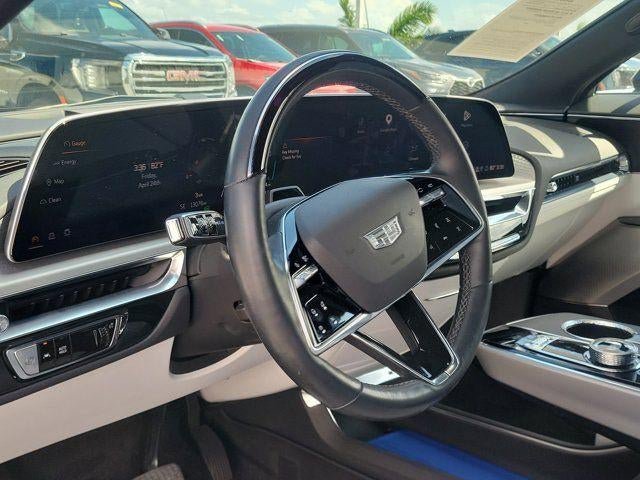 Used 2023 Cadillac Lyriq 2WD image 9