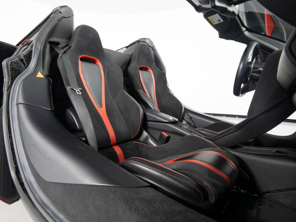 Used 2022 McLaren 720S Luxury RWD image 34