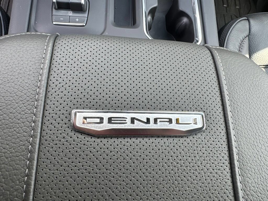 New 2026 GMC Sierra 2500 Denali w/ Denali Reserve Package AWD/4WD image 75