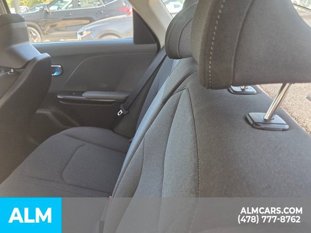 Used 2025 Kia K4 LXS image 6