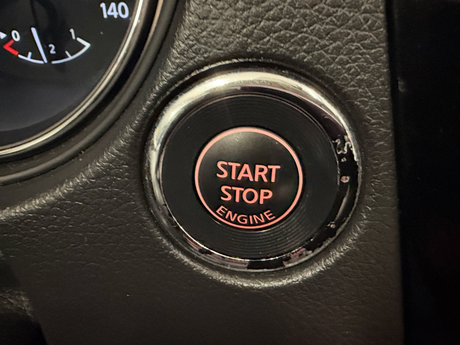 Used 2017 Nissan Rogue SV FWD image 31