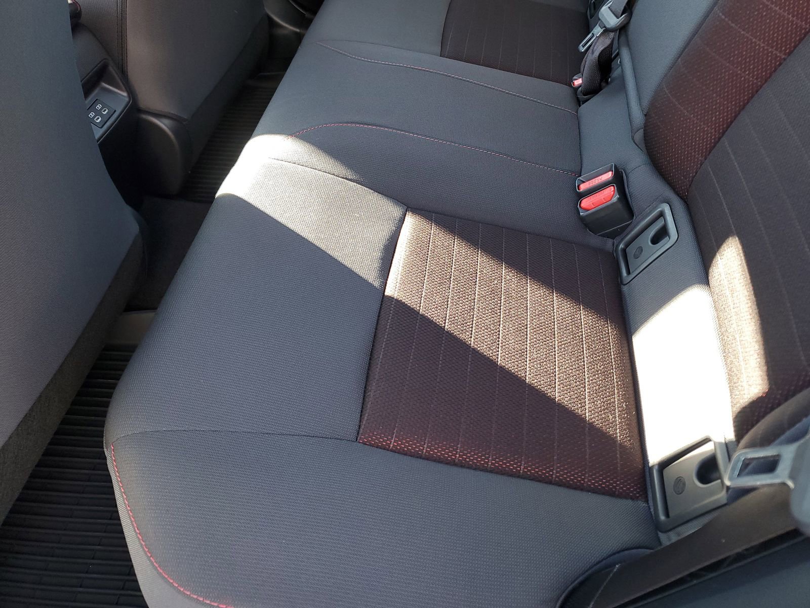 Certified 2025 Toyota Corolla SE image 15