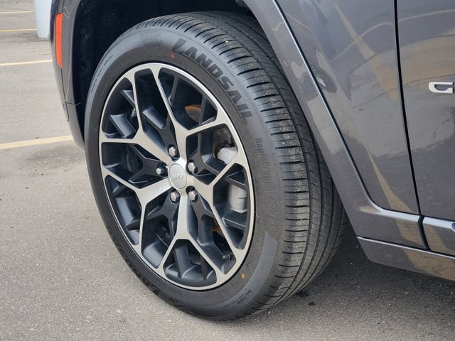 Certified 2022 Jeep Grand Cherokee Summit AWD/4WD image 34