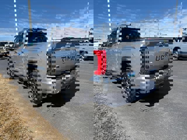 Used 2024 Toyota Tundra Limited AWD/4WD image 5