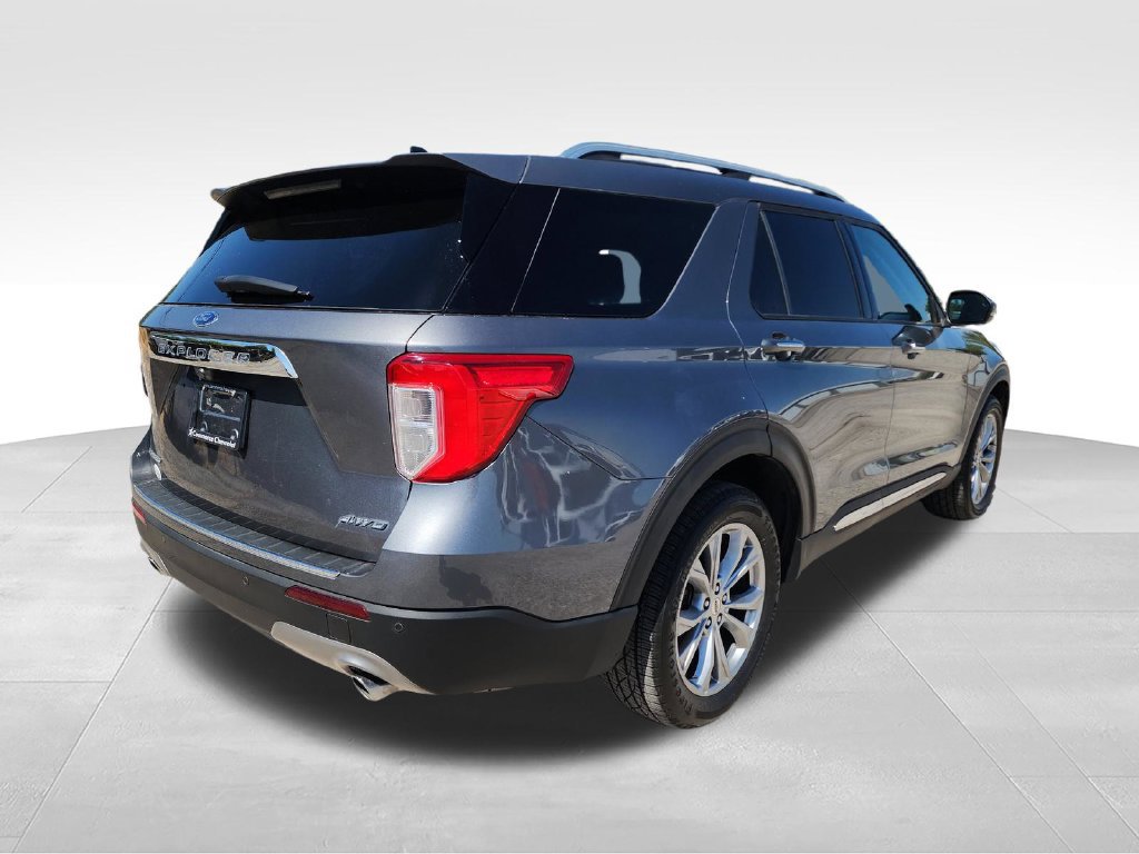 Used 2023 Ford Explorer Limited w/ Equipment Group 301A AWD/4WD image 8