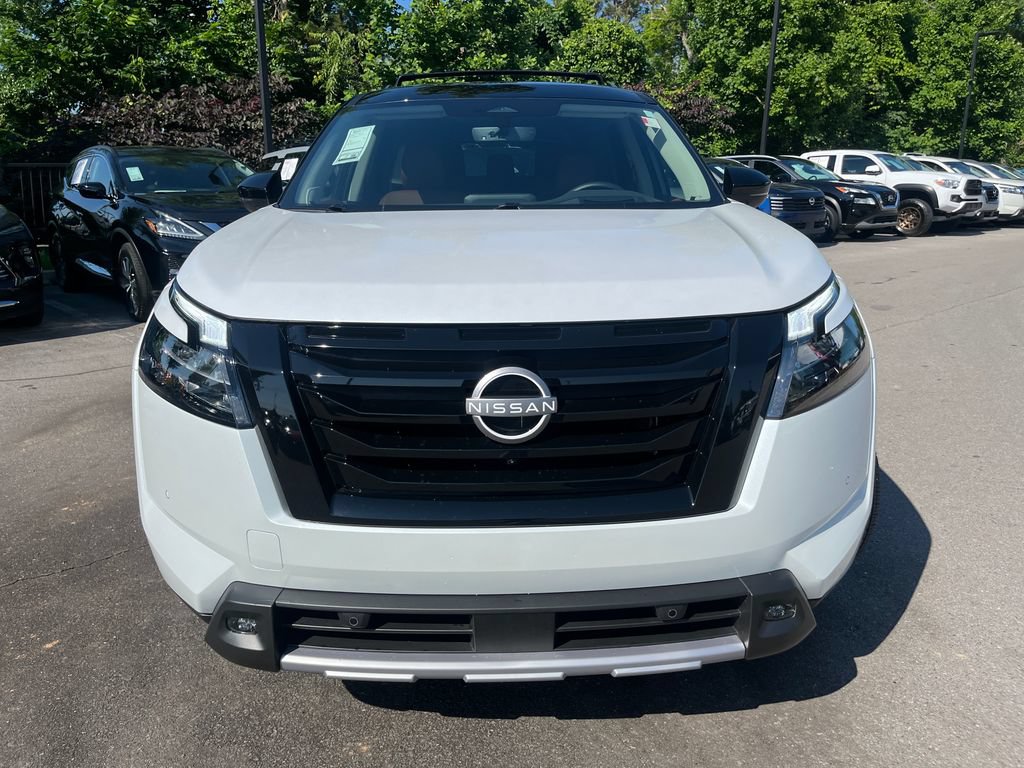 Used 2025 Nissan Pathfinder Platinum FWD image 37