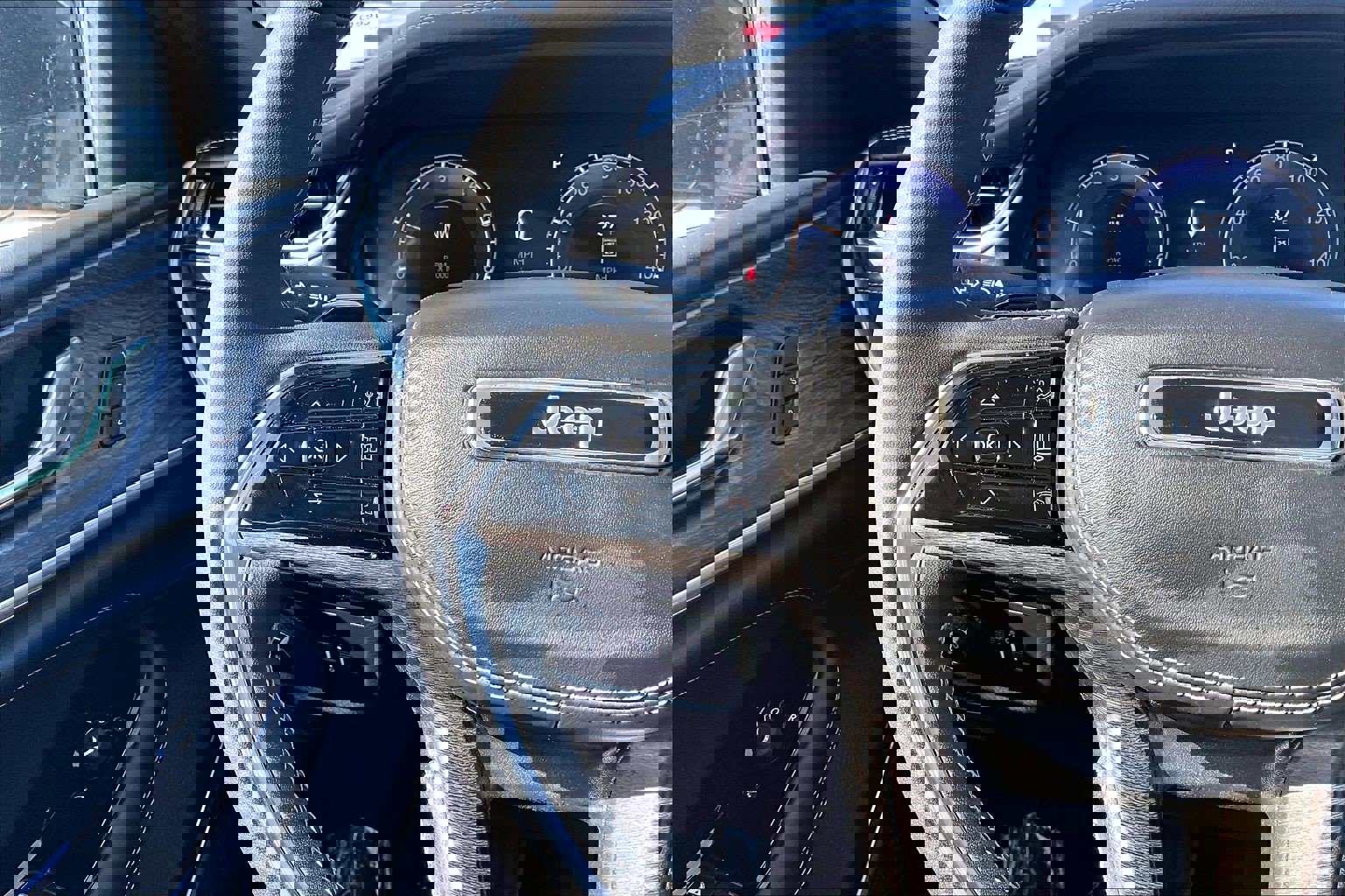 Used 2024 Jeep Grand Cherokee L Overland image 18