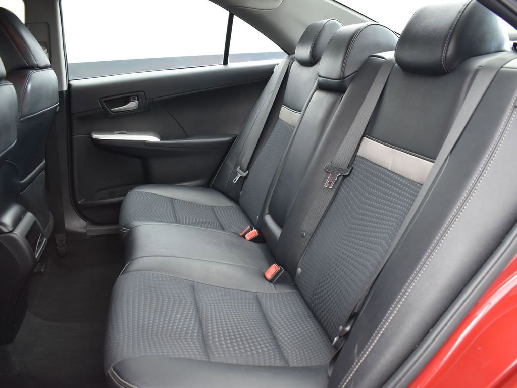 Used 2013 Toyota Camry SE image 24