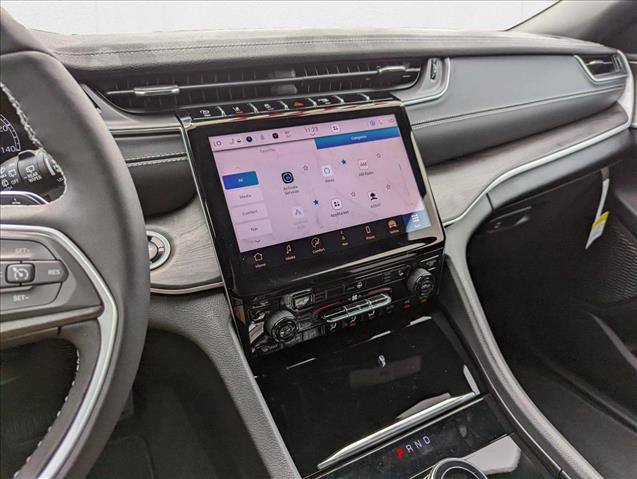 New 2025 Jeep Grand Cherokee L Limited w/ Black Appearance Package image 16