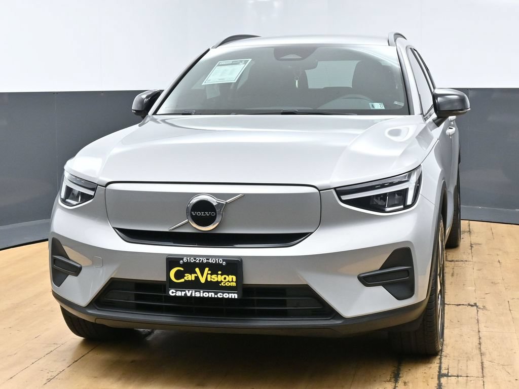 Used 2025 Volvo EX40 Core AWD/4WD image 48