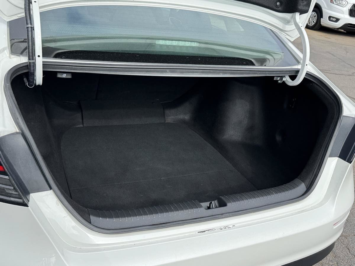 Used 2023 Honda Accord EX image 9