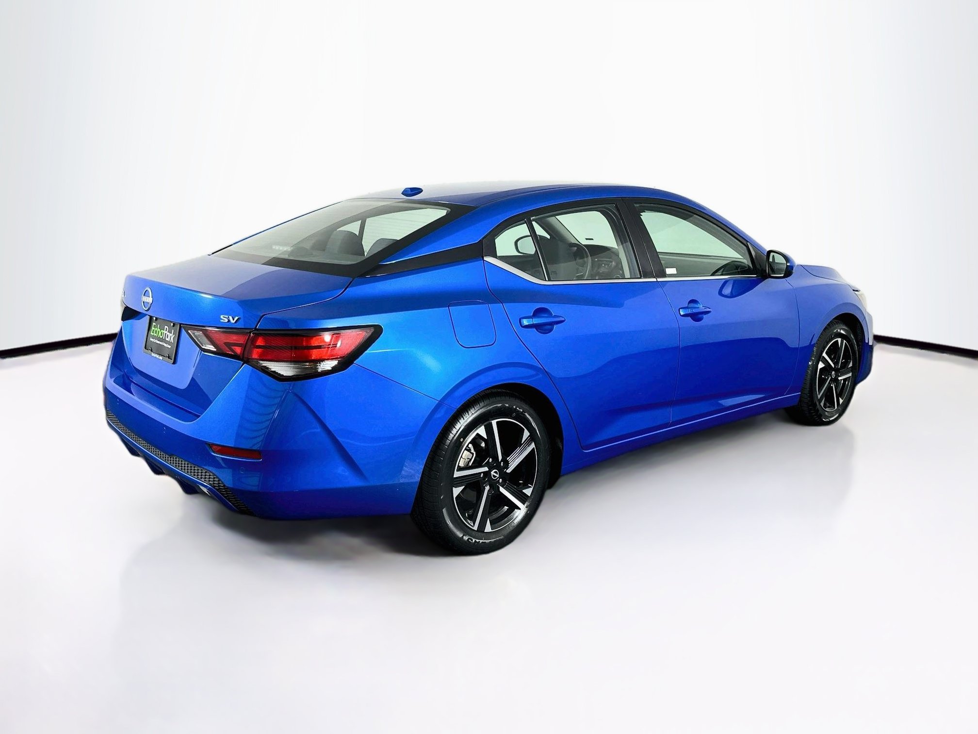 Used 2024 Nissan Sentra SV FWD image 9