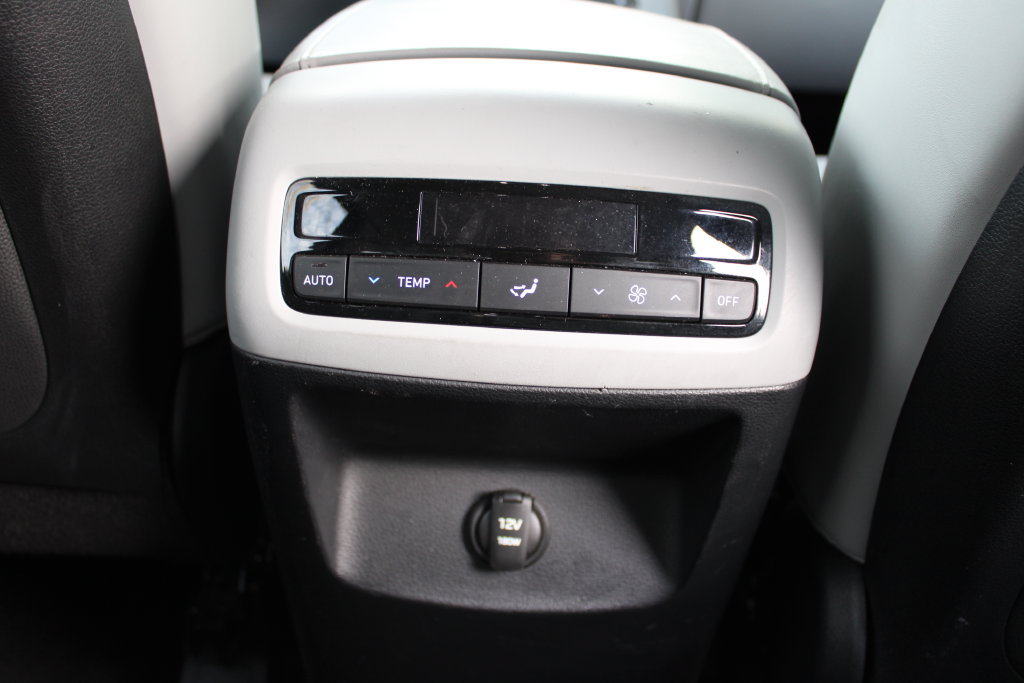 Used 2025 Hyundai Palisade SEL FWD image 30