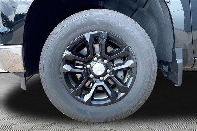Used 2023 Chevrolet Silverado 1500 LT AWD/4WD image 21