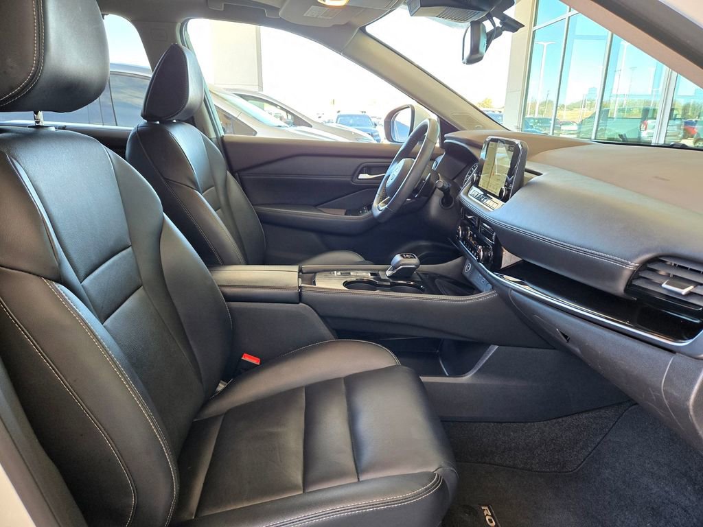 Used 2023 Nissan Rogue SL w/ SL Premium Package FWD image 26