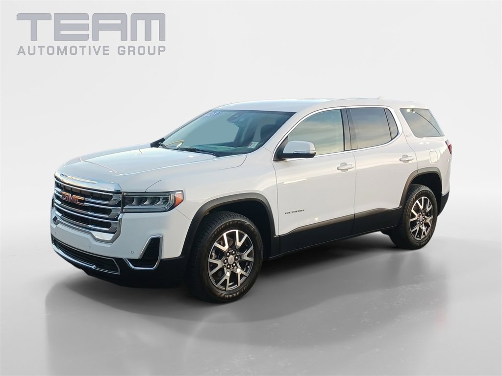 Used 2023 GMC Acadia SLE image 3
