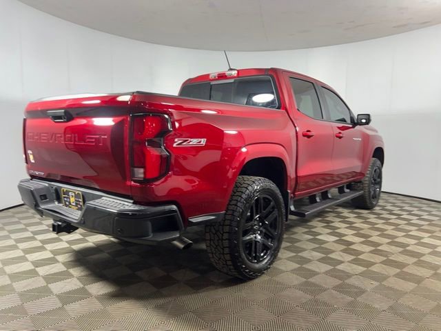 Used 2025 Chevrolet Colorado Z71 w/ Technology Package image 3