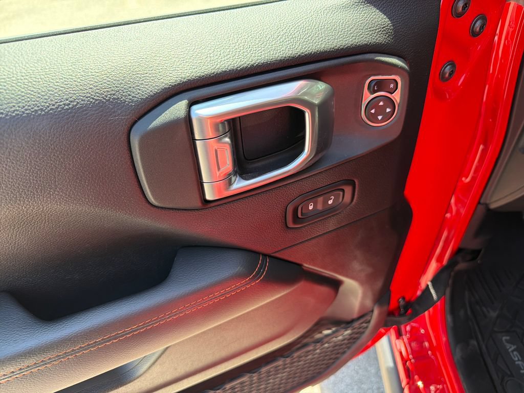 Used 2023 Jeep Gladiator Mojave w/ LED Lighting Group AWD/4WD image 19