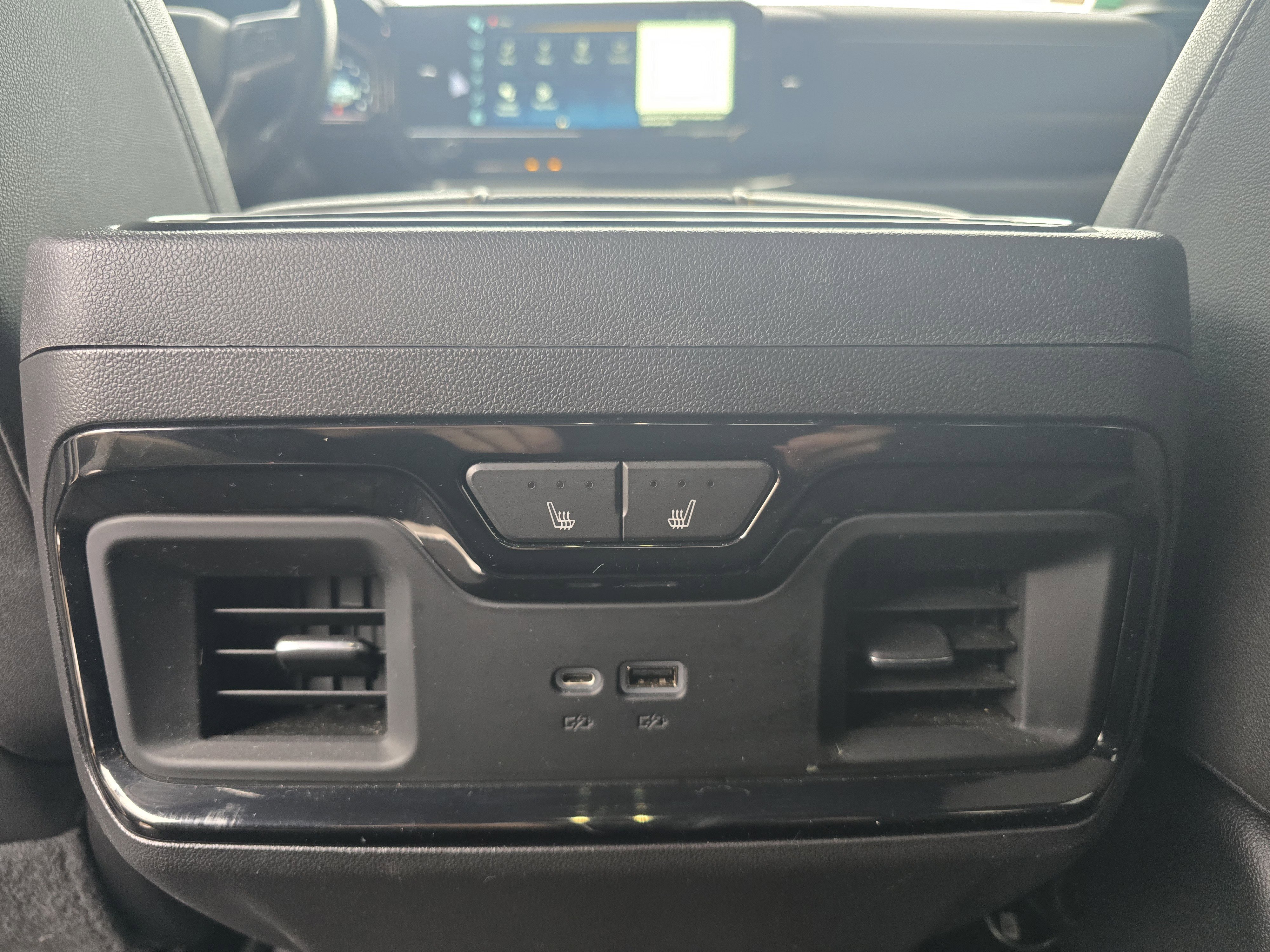 Used 2022 Chevrolet Silverado 1500 ZR2 w/ Technology Package image 17