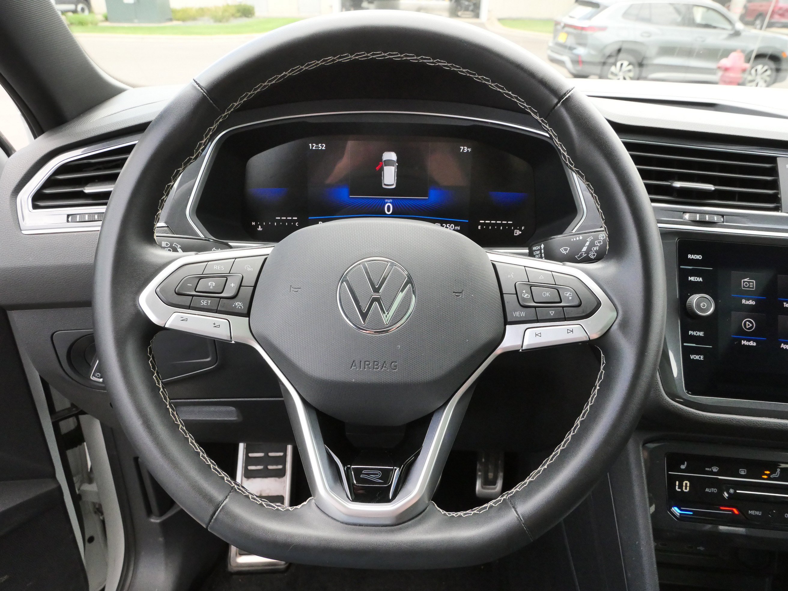 Used 2023 Volkswagen Tiguan SE R-Line FWD image 26