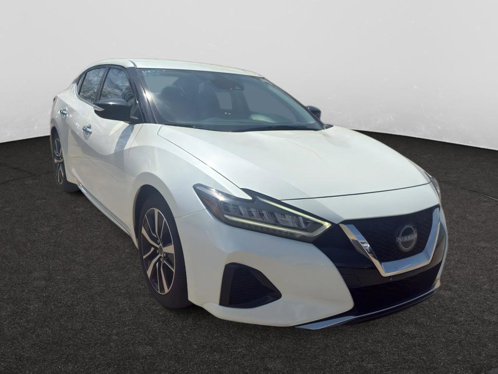 Used 2023 Nissan Maxima SV w/ Floor Mat Group FWD image 3