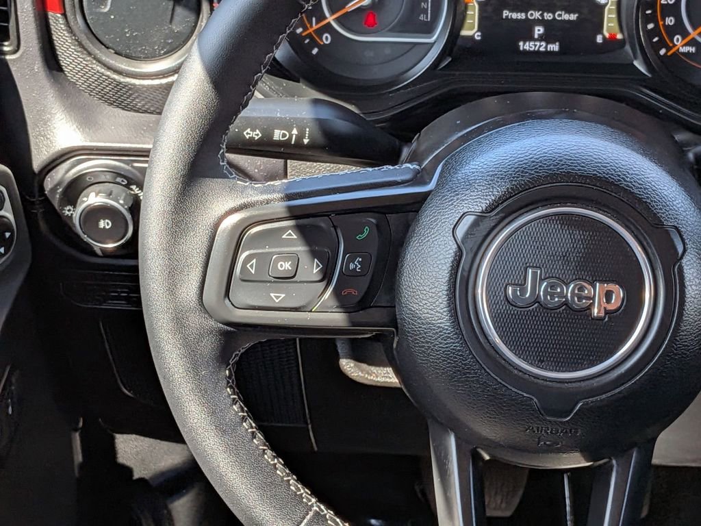 Used 2025 Jeep Wrangler Unlimited Rubicon image 24