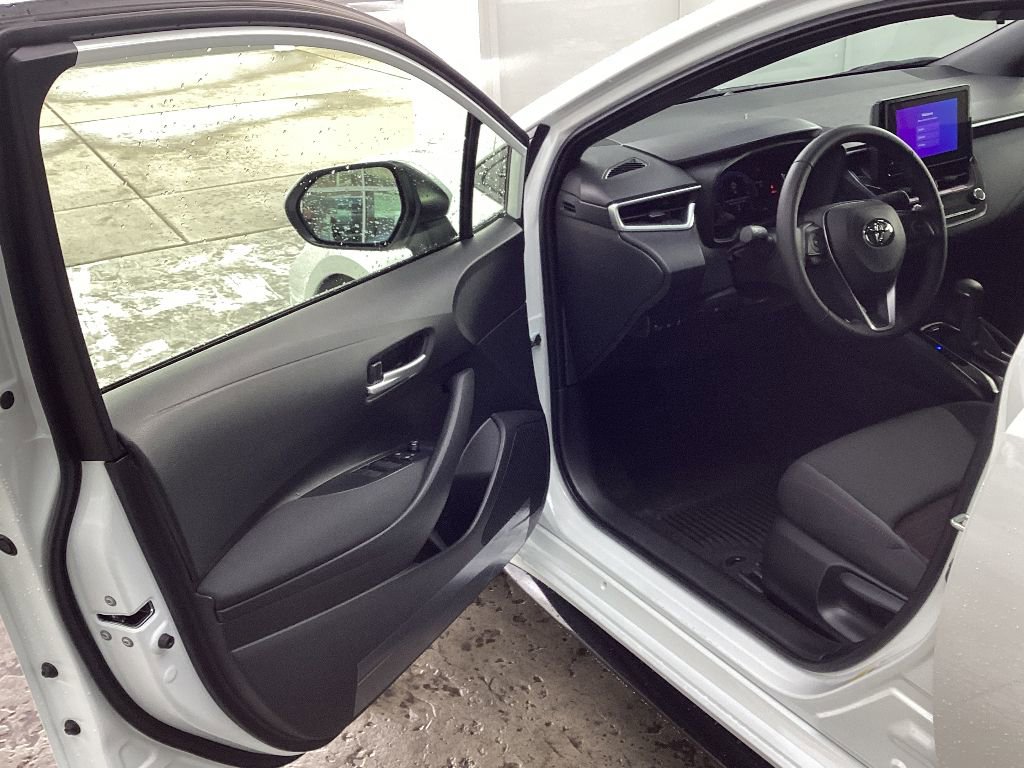 New 2026 Toyota Corolla SE image 12