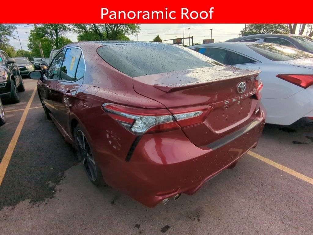 Used 2018 Toyota Camry XSE FWD image 4