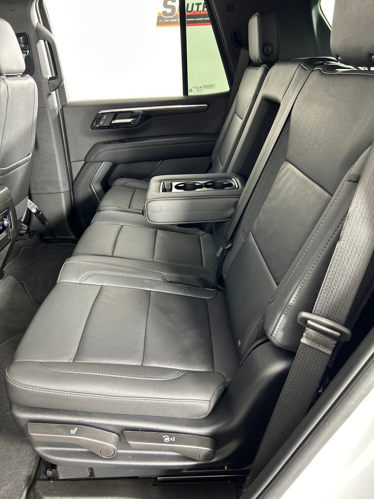 Used 2025 Chevrolet Tahoe LT image 18