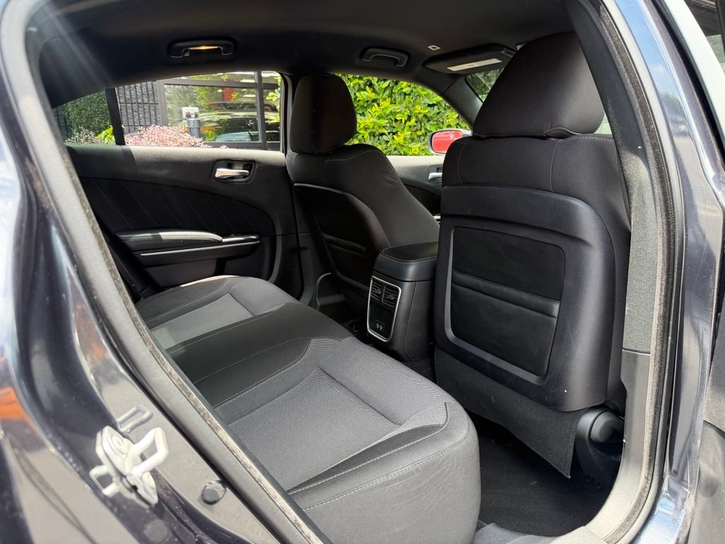 Used 2019 Dodge Charger SXT RWD image 34