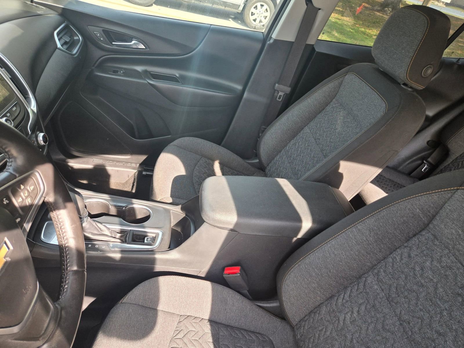 Used 2022 Chevrolet Equinox LT FWD image 16