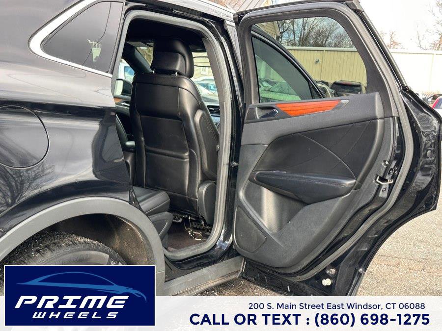 Used 2017 Lincoln MKC Select w/ Select Plus Package image 14