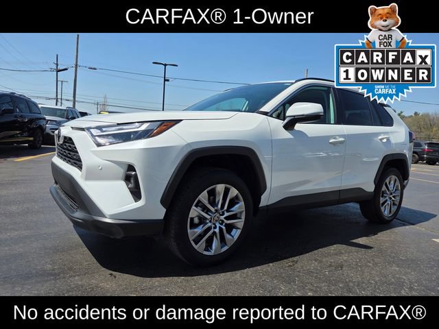 Used 2023 Toyota RAV4 XLE Premium AWD/4WD image 3