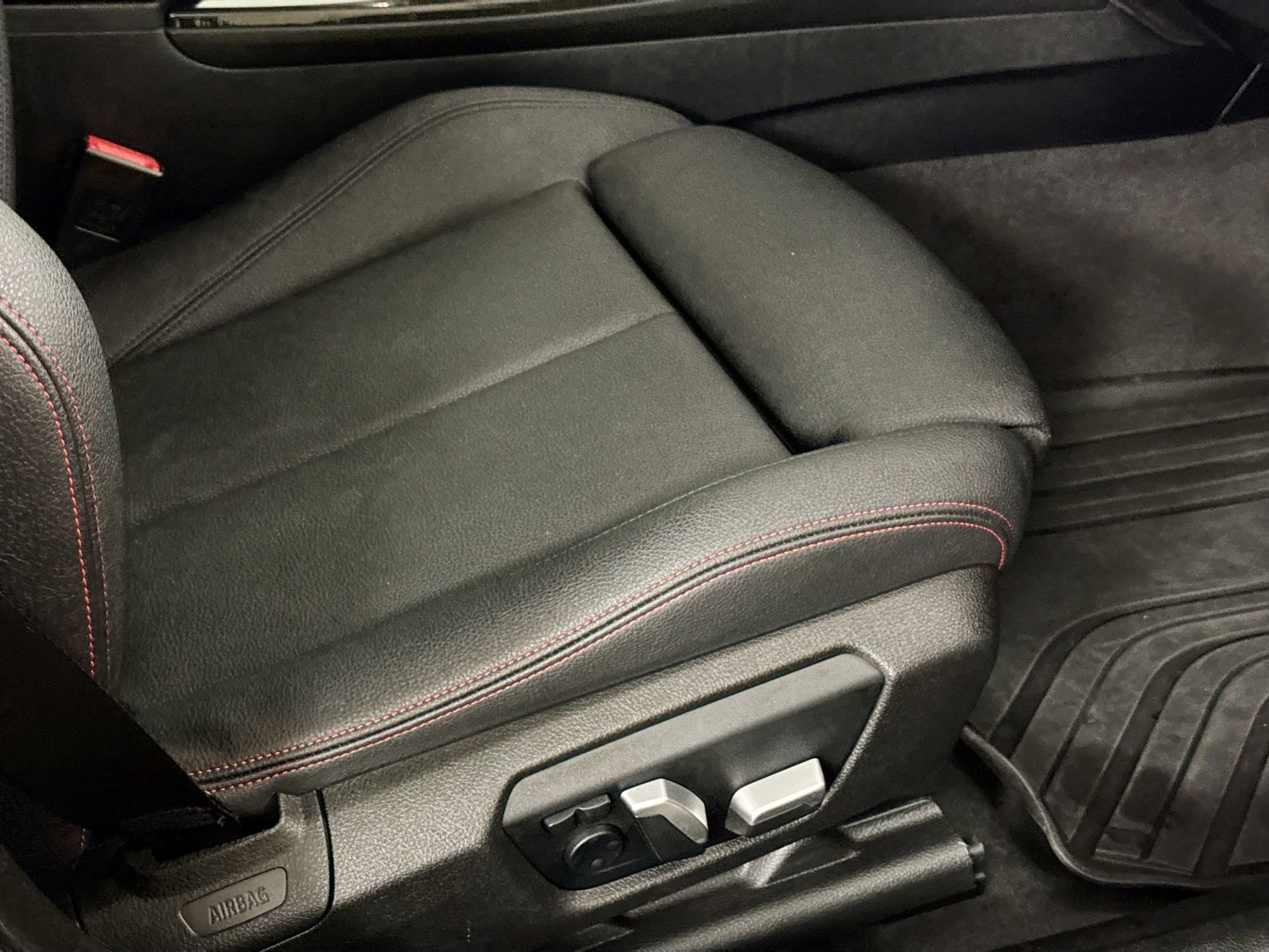 Used 2018 BMW 330i Gran Turismo xDrive w/ Premium Package image 51