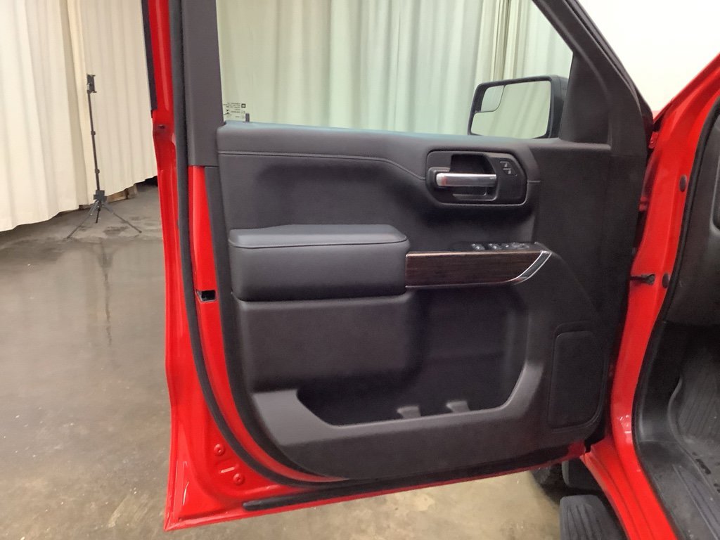 Used 2020 GMC Sierra 1500 Elevation w/ Elevation Value Package image 13