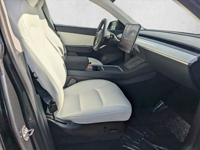 Used 2021 Tesla Model Y Long Range image 20