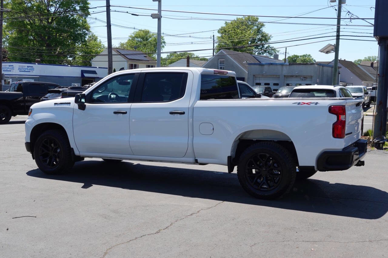 Used 2024 Chevrolet Silverado 1500 W/T w/ WT Value Package AWD/4WD image 4
