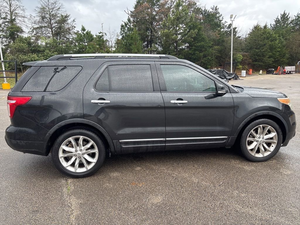 Used 2015 Ford Explorer XLT w/ Equipment Group 202A image 8