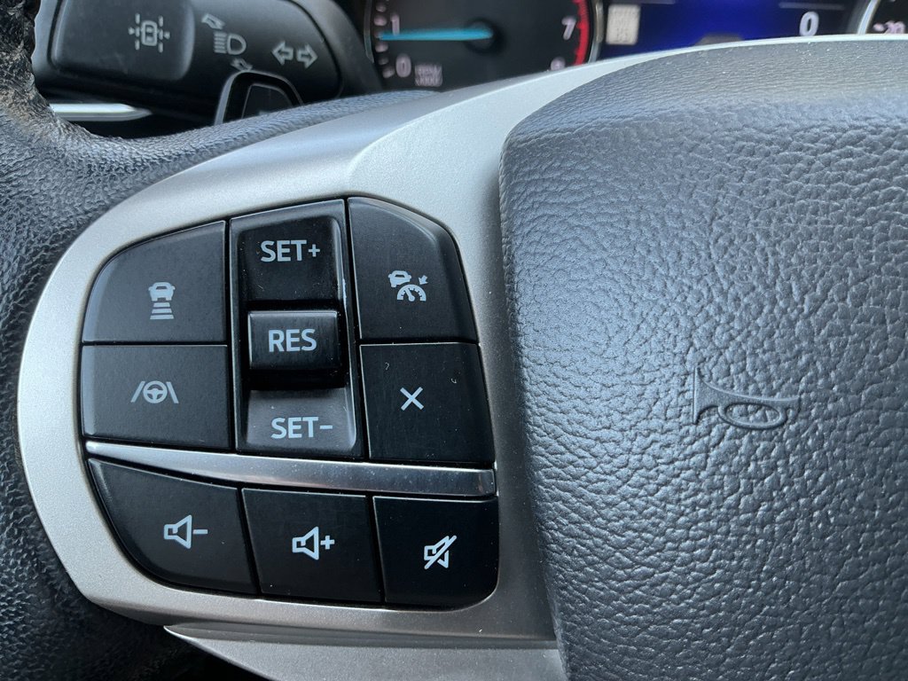 Used 2021 Ford Explorer Limited w/ Equipment Group 301A AWD/4WD image 28