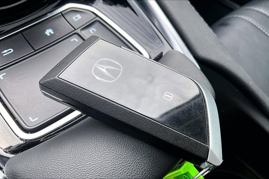 Used 2026 Acura MDX A-Spec image 13