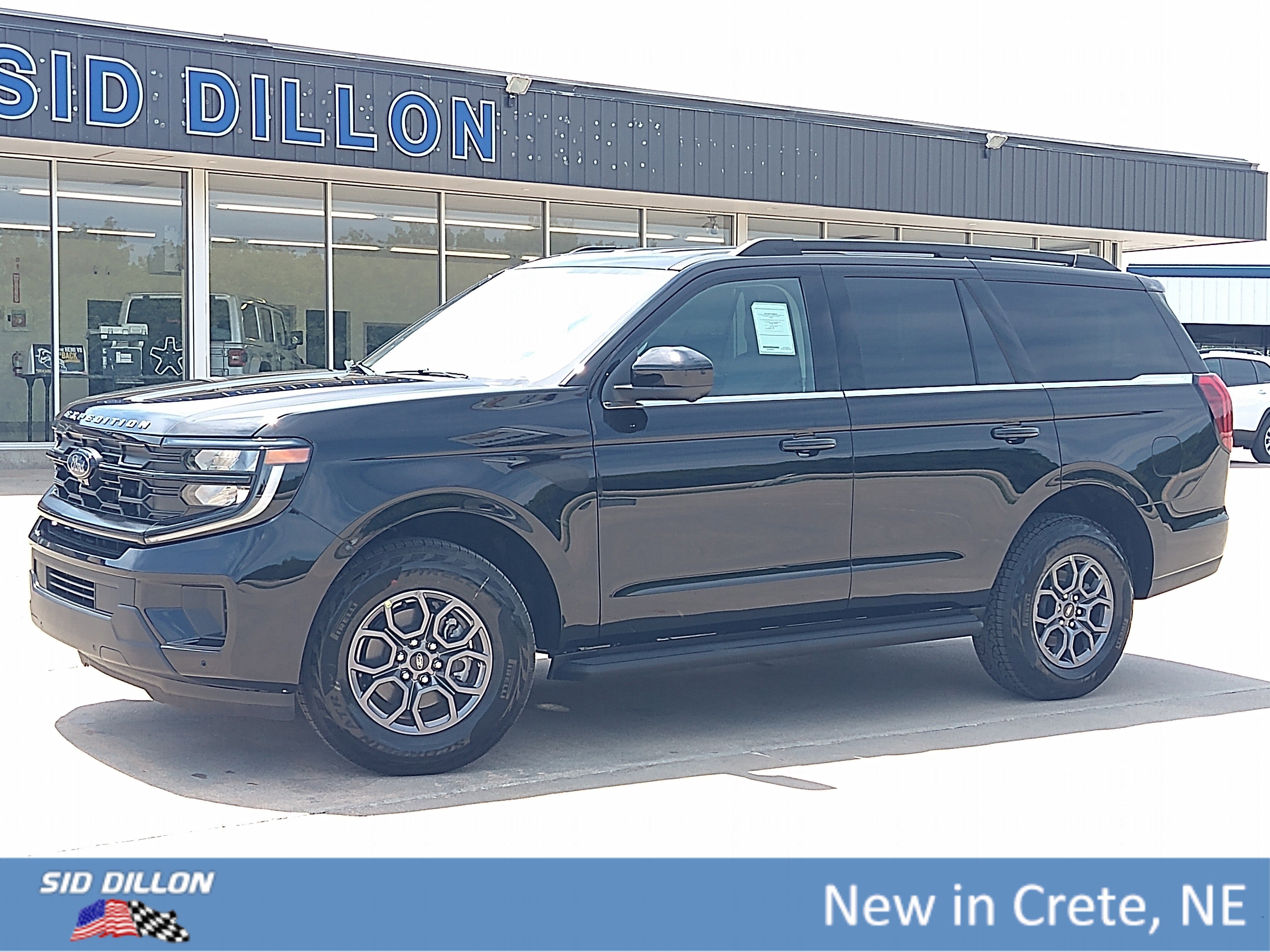 New 2025 Ford Expedition Active image 1