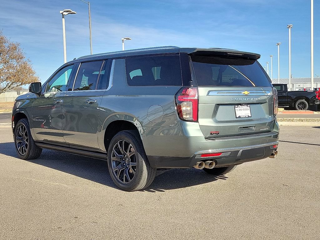 Used 2023 Chevrolet Suburban Premier image 7