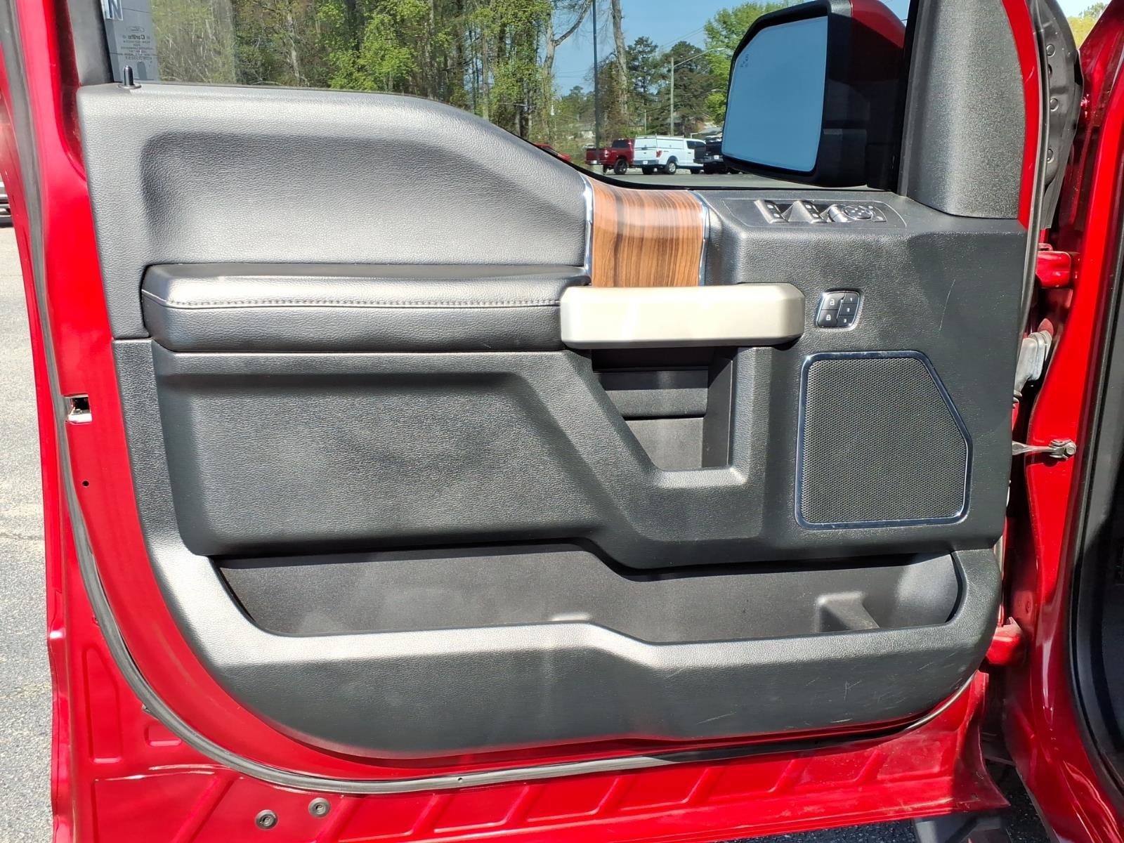 Used 2016 Ford F150 Lariat w/ Equipment Group 501A Mid image 3