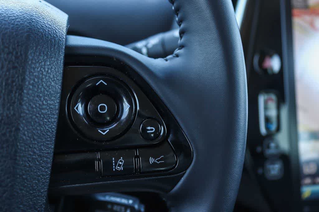 Used 2022 Toyota Prius Prime XLE FWD image 22
