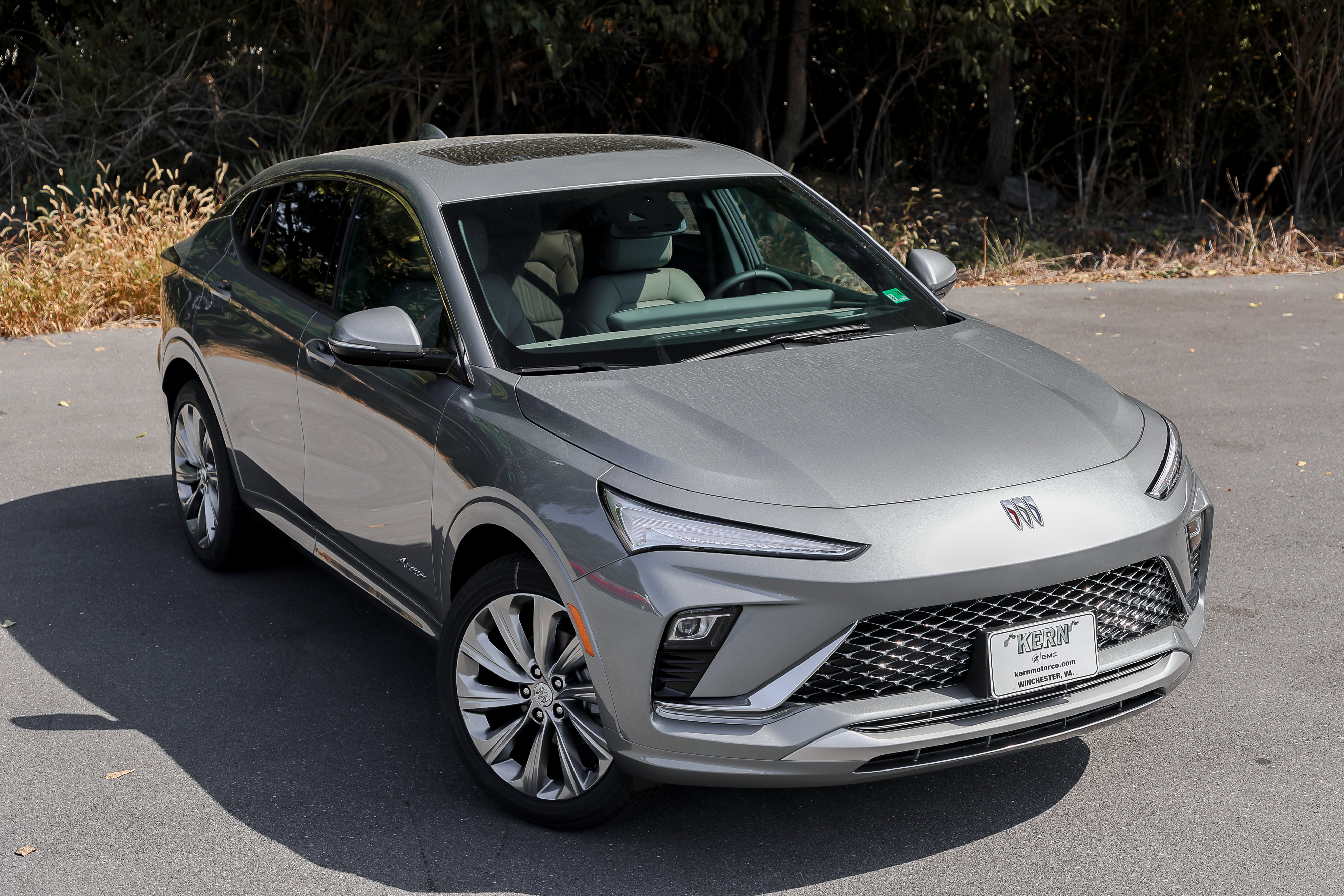 New 2025 Buick Envista Avenir image 2