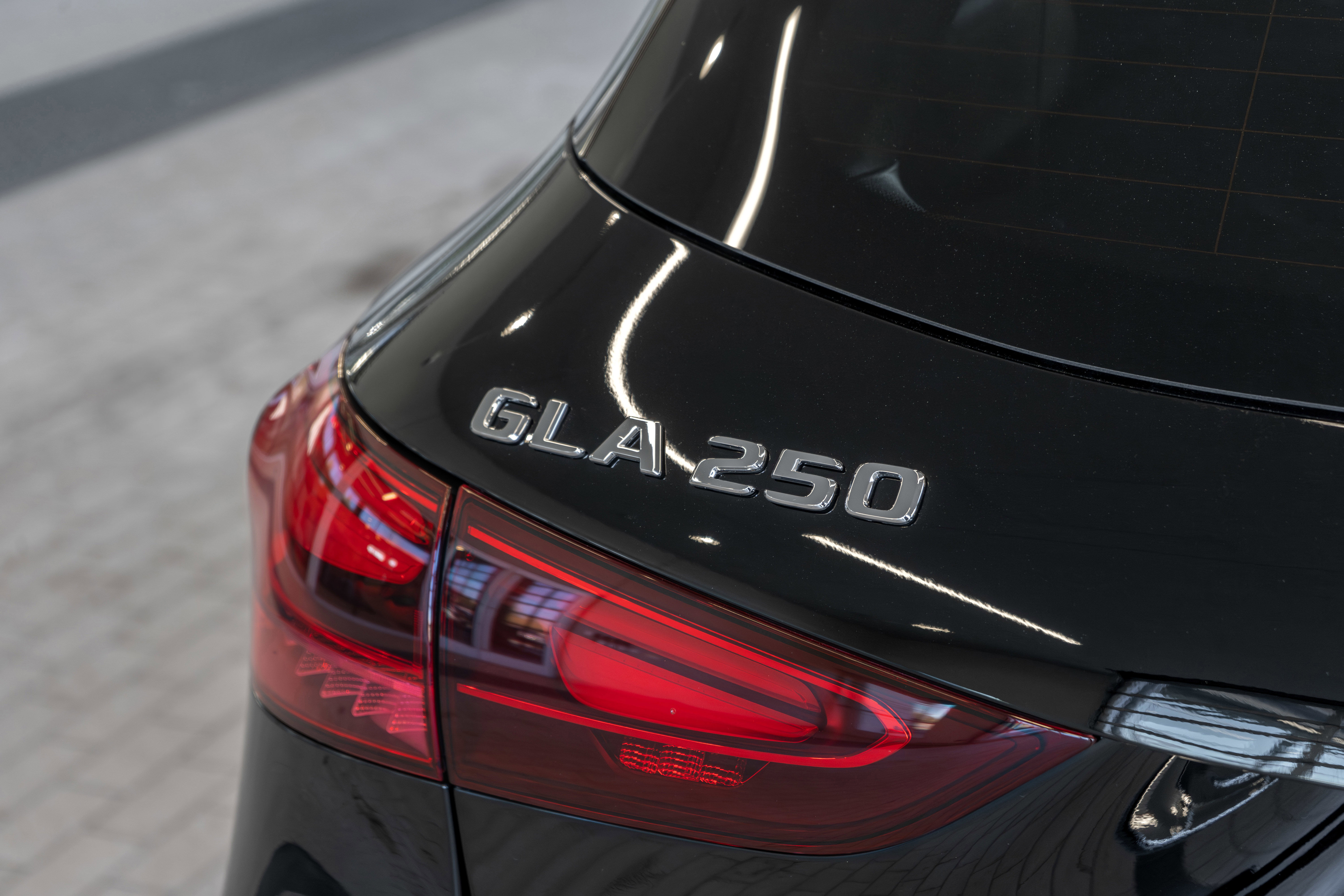 Certified 2025 Mercedes-Benz GLA 250 4MATIC image 18