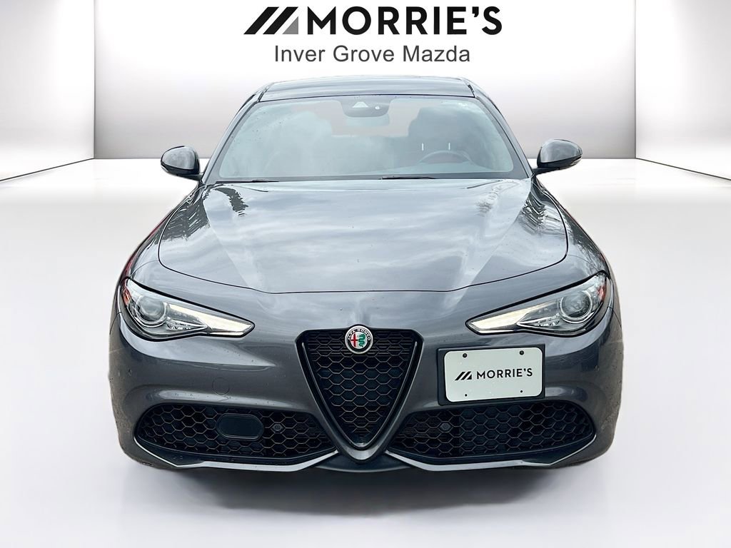 Used 2022 Alfa Romeo Giulia Sprint image 2