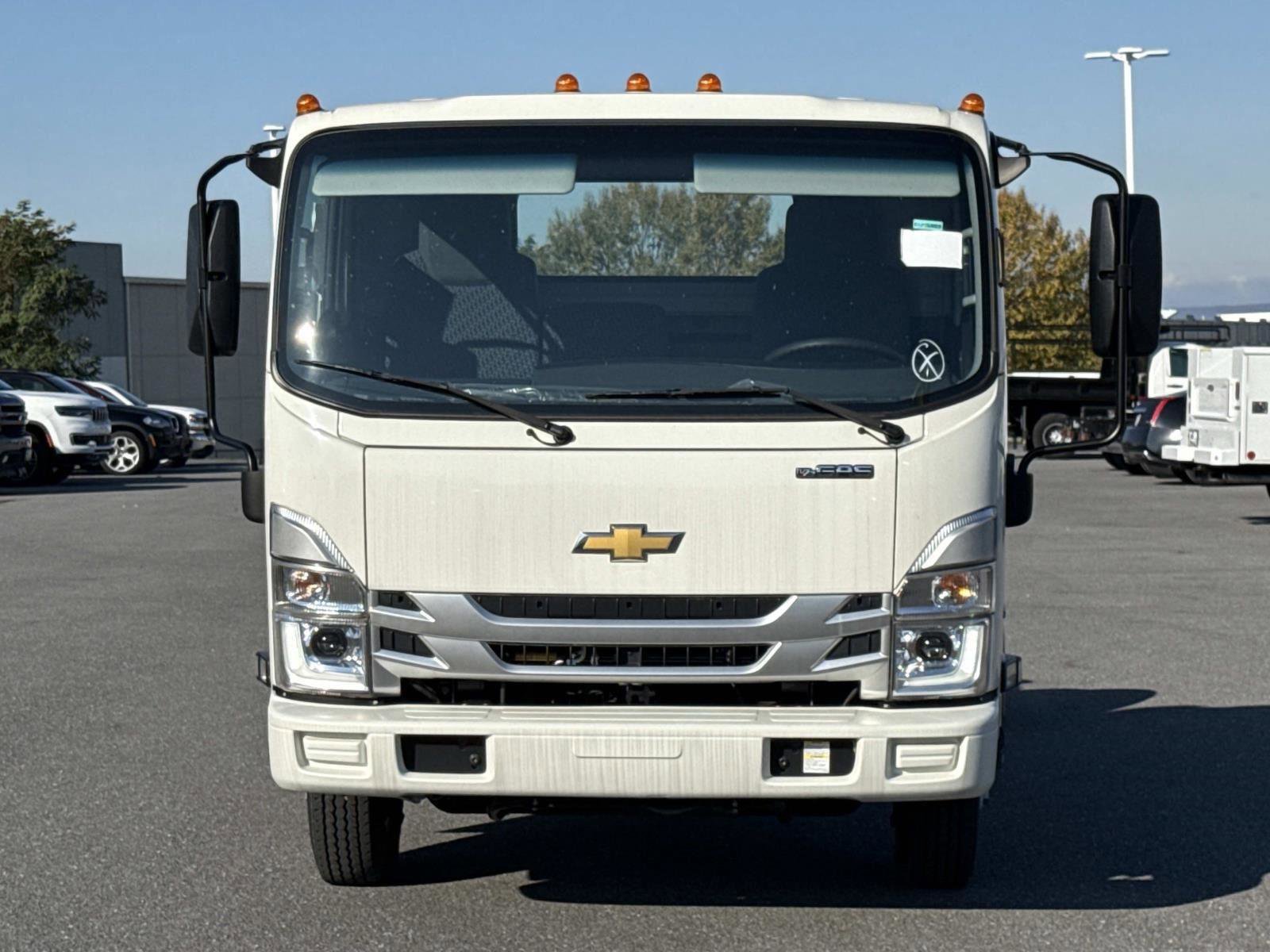 New 2025 Chevrolet Low Cab Forward image 15